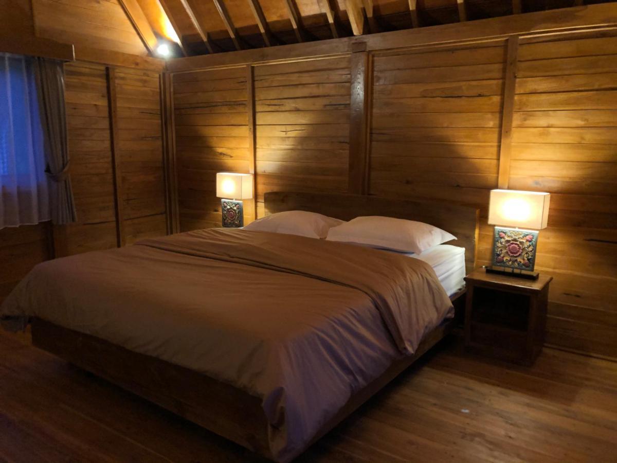Buyan Lodge Lake View Villa 브두굴 외부 사진