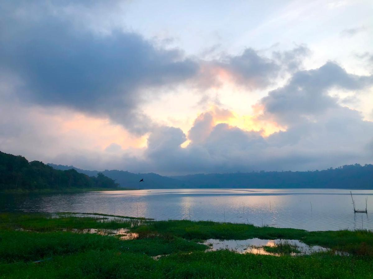 Buyan Lodge Lake View Villa 브두굴 외부 사진